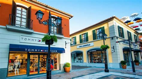 malaga outlet shopping center